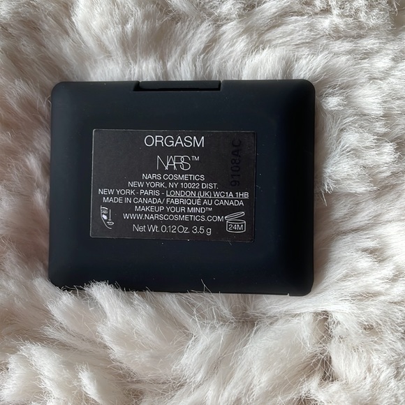 VIP Room NARS essentials set. NWT - Picture 5 of 9